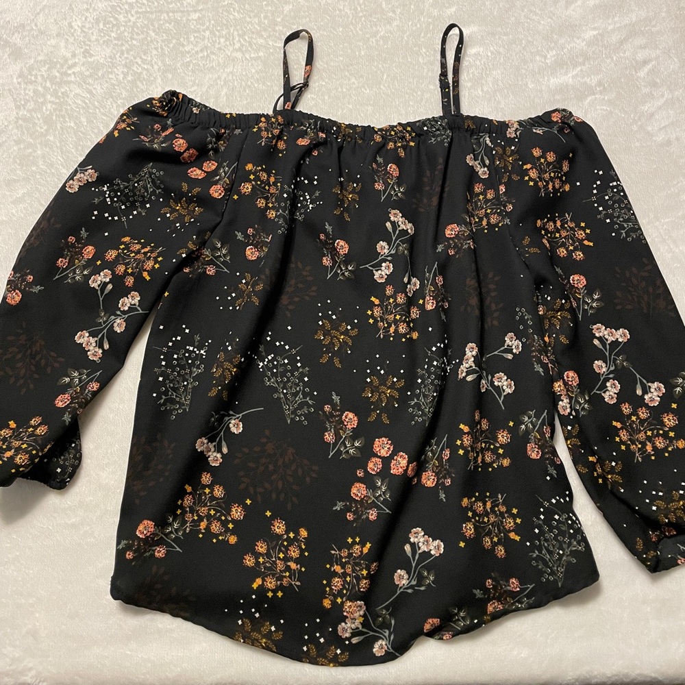 Large Floral Print, Off Shoulder Top